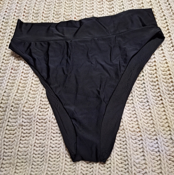 NWT Aries swimwear 2 tops and 3 bottoms - Picture 10 of 14